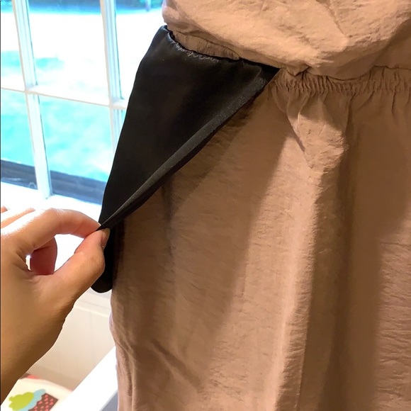 Taupe colored dress from Thailand - Picture 4 of 10